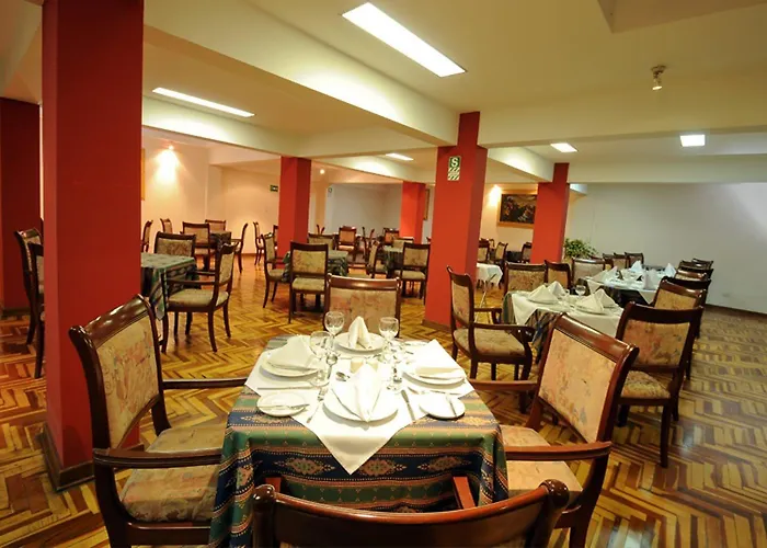 Quechua Plaza 3*