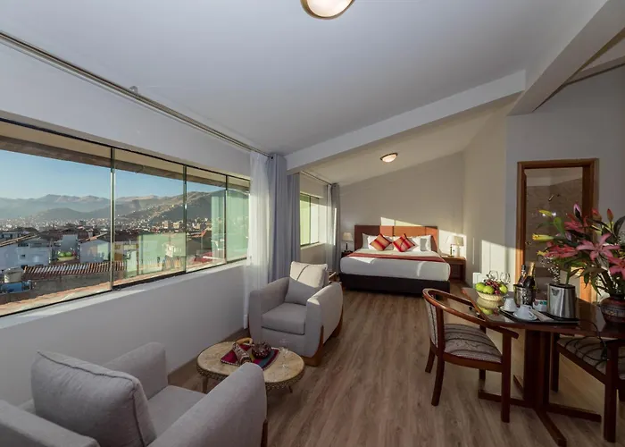Quechua Plaza ホテル 3*