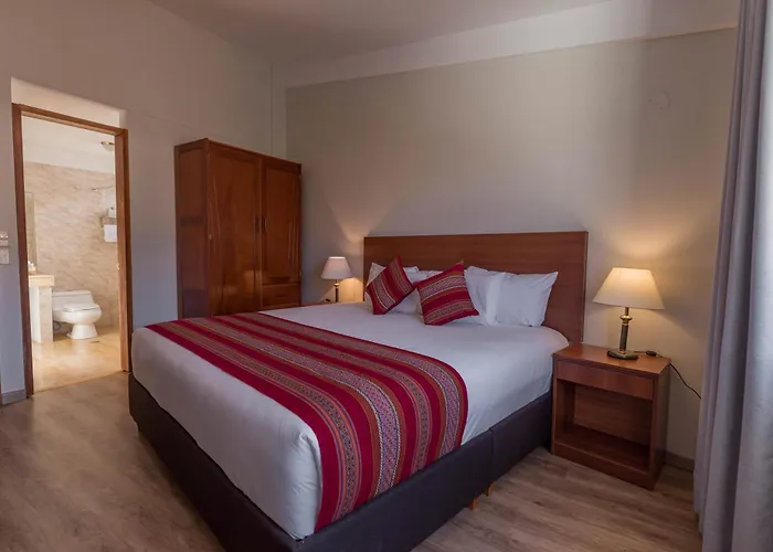 ホテル Quechua Plaza 3*