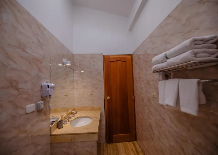Quechua Plaza ホテル 3*